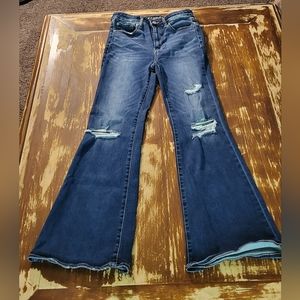American Eagle-Forever Soft Ripped Super High-Waisted Flare Jean-Sz 6 Regular.
